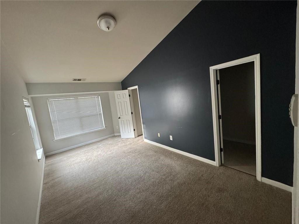 950 Redwood Dr - Photo 6 of 14