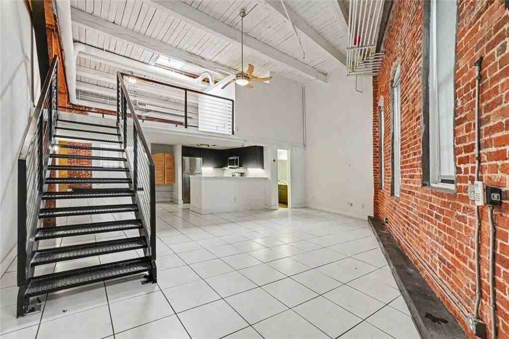 644 Wells St Sw ##2 - Photo 7 of 27