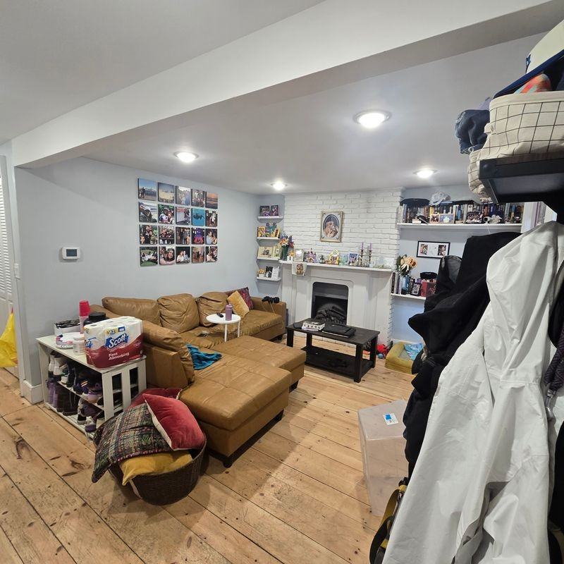 124 Erie St ##1 - Photo 4 of 9