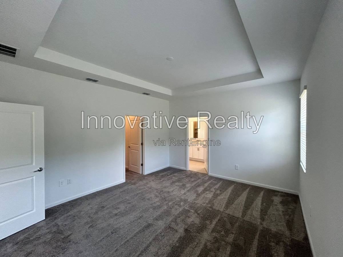 699 Peroni Ave - Photo 6 of 10