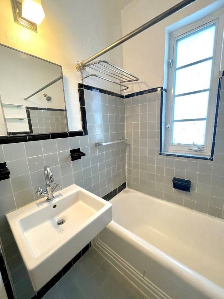 743 15th St #12 - Photo 4 of 13