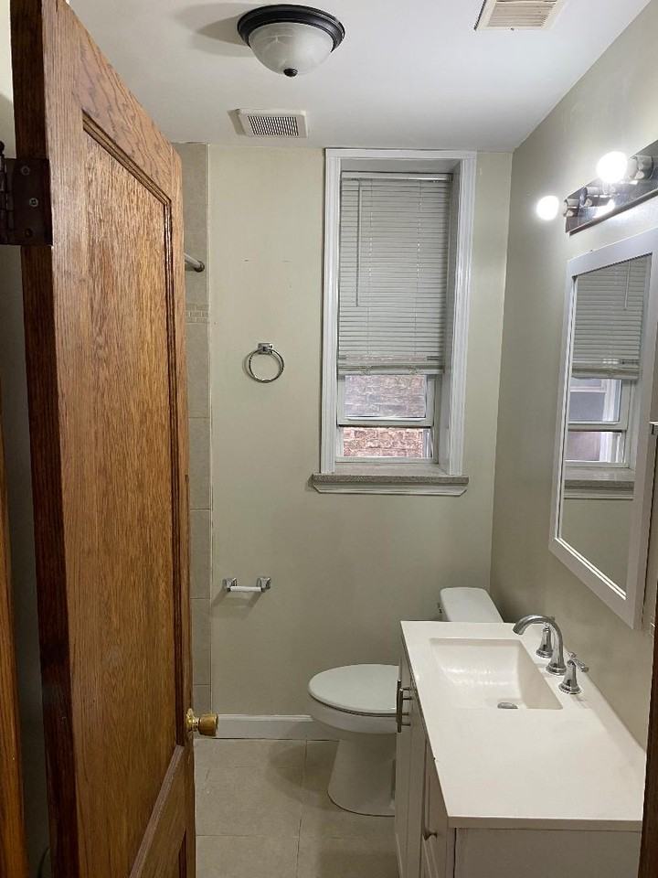 4112 West Cermak Road #1 - Photo 6 of 13