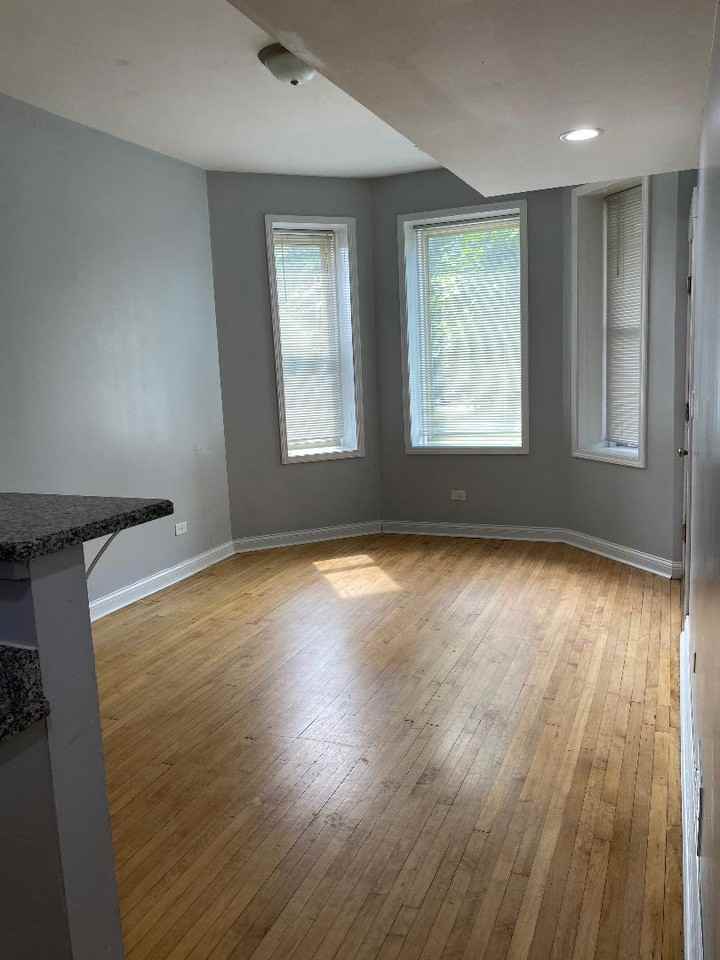 4112 West Cermak Road #1 - Photo 4 of 13