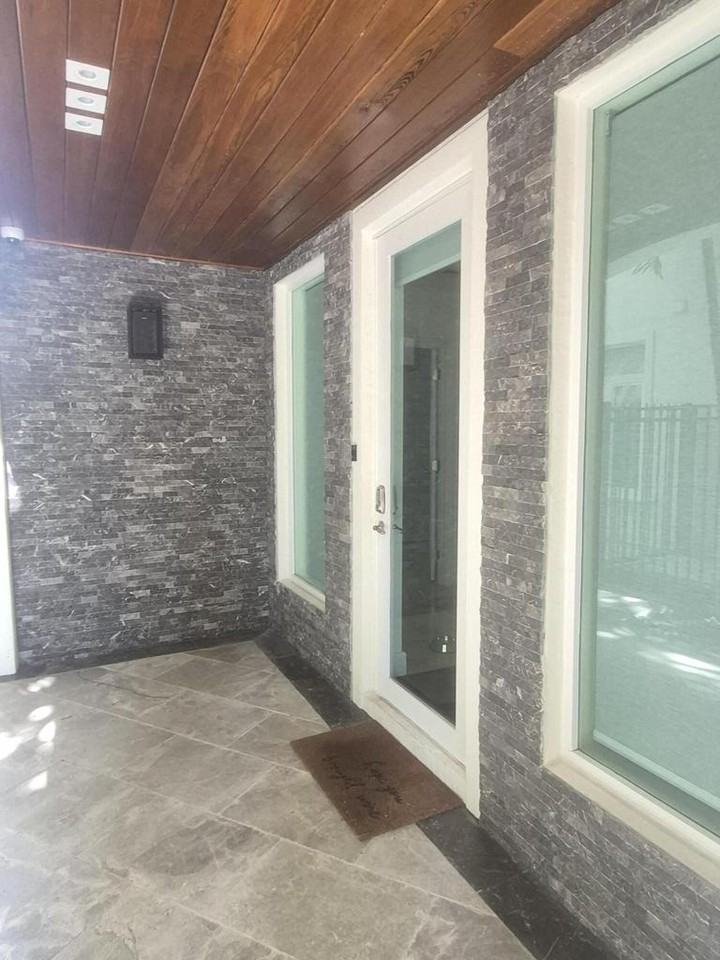 71 Isle Of Venice Dr #71 - Photo 3 of 21