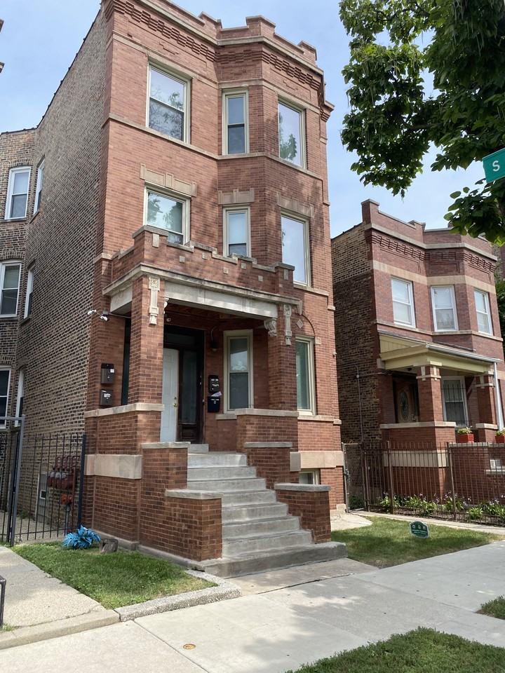 4112 West Cermak Road #1