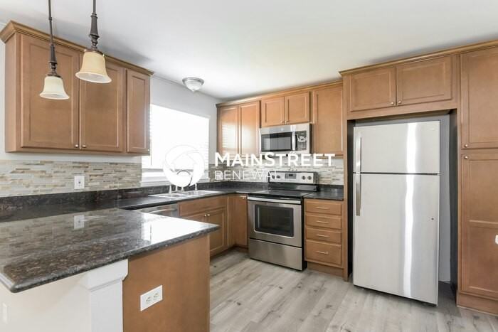 9845 Fairwood St - Photo 6 of 18