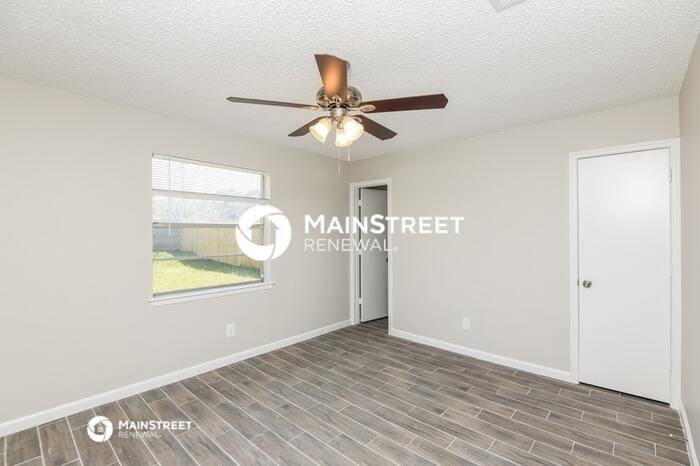6440 Rebecca Ln - Photo 4 of 16