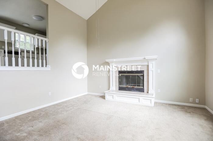 8804 Golden Ln - Photo 5 of 17