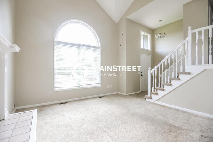 8804 Golden Ln - Photo 6 of 17