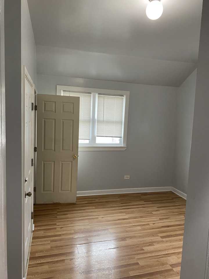 4112 West Cermak Road #1 - Photo 7 of 13