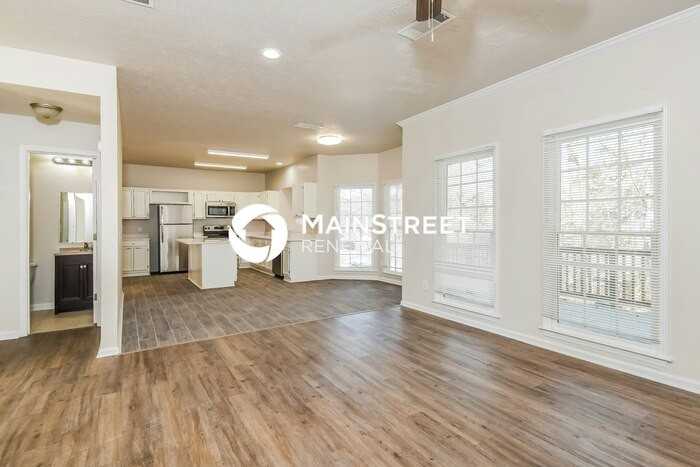 480 Washington Dr - Photo 3 of 17
