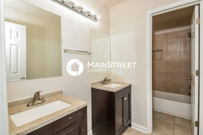 480 Washington Dr - Photo 6 of 17