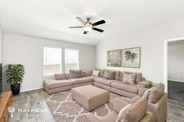 9765 Walnut Cove Dr - Photo 6 of 15