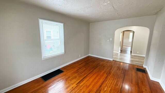3736 Baltimore Ave - Photo 2 of 14