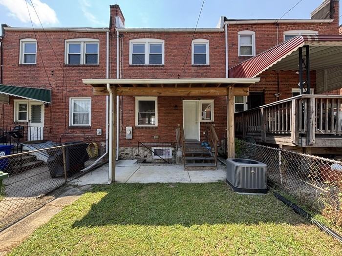 4199 White Ave - Photo 6 of 16