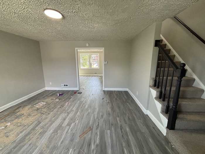 3799 Ravenwood Ave - Photo 2 of 21