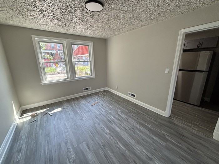 3799 Ravenwood Ave - Photo 6 of 21