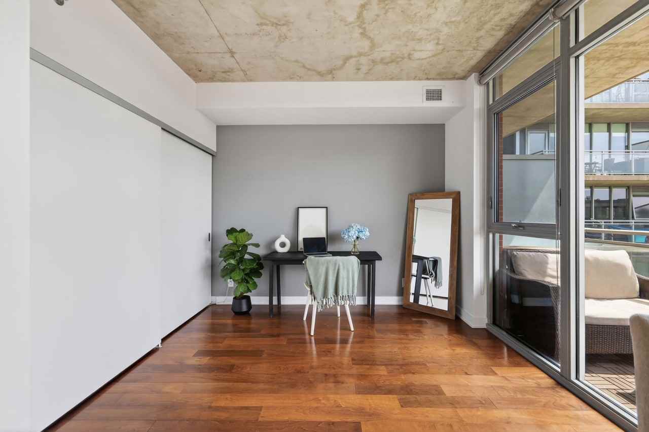 340 McLeod St - Photo 6 of 12