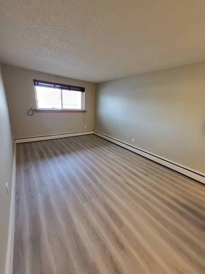 103 - 823 1st Ave Nw - Photo 3 of 16