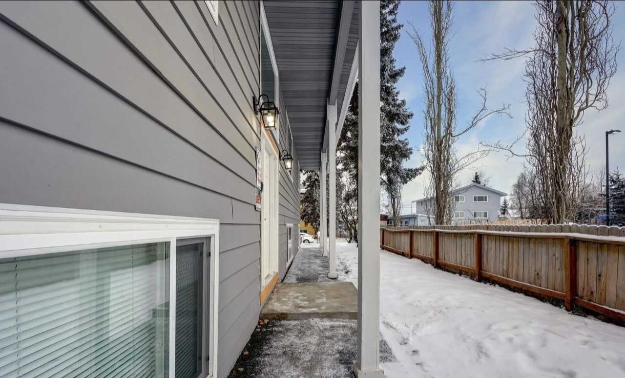 818 E 10th Ave #3 - Photo 3 of 20