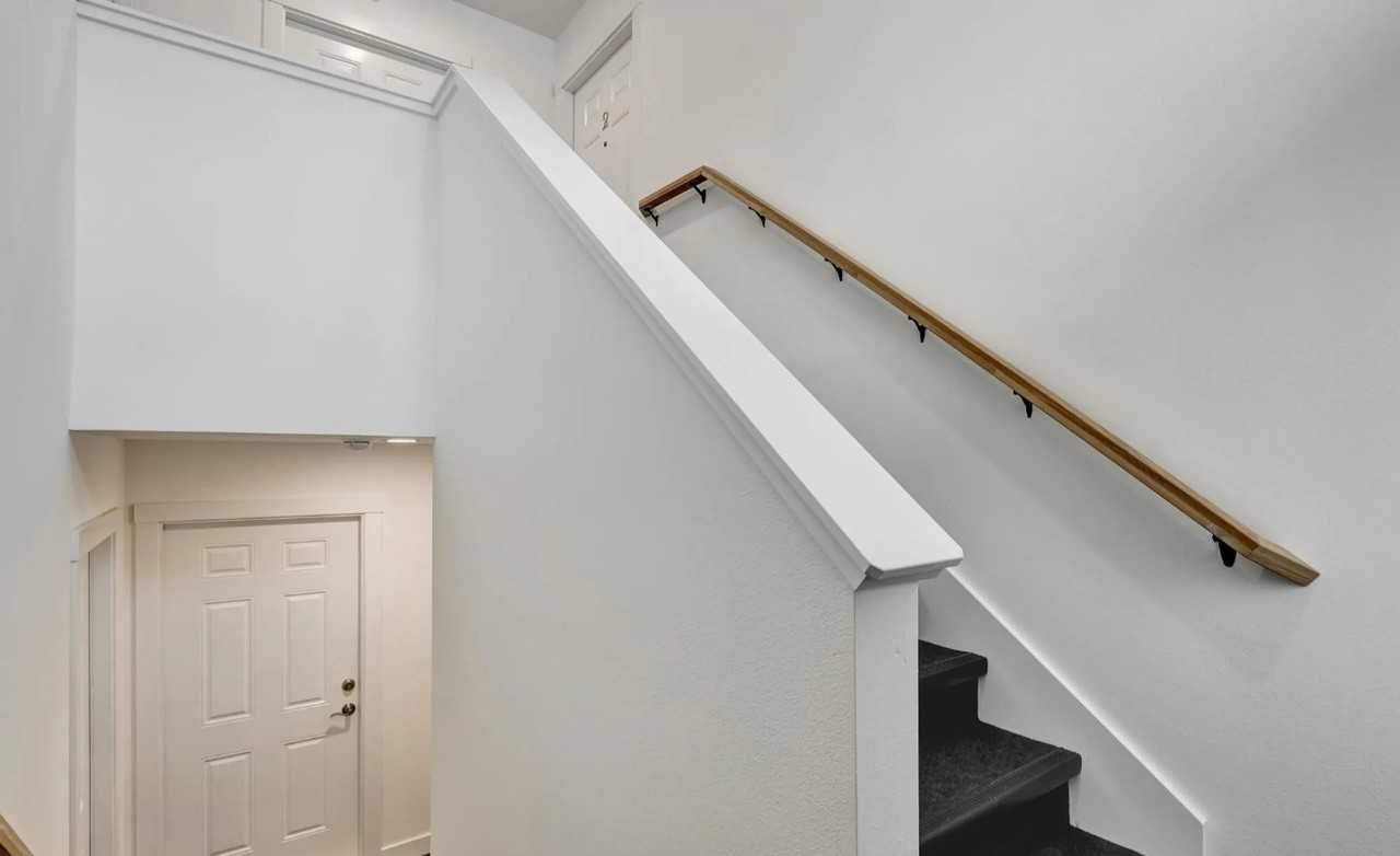 818 E 10th Ave #3 - Photo 5 of 20