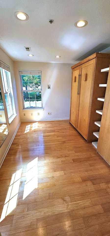 551 Ensemble Ct #551 - Photo 4 of 35