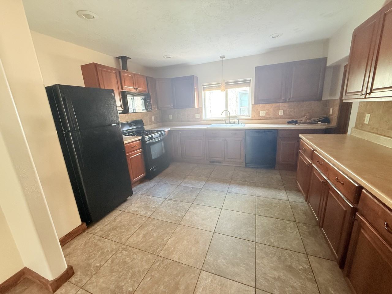1305 S Norton Ave #NA - Photo 4 of 8