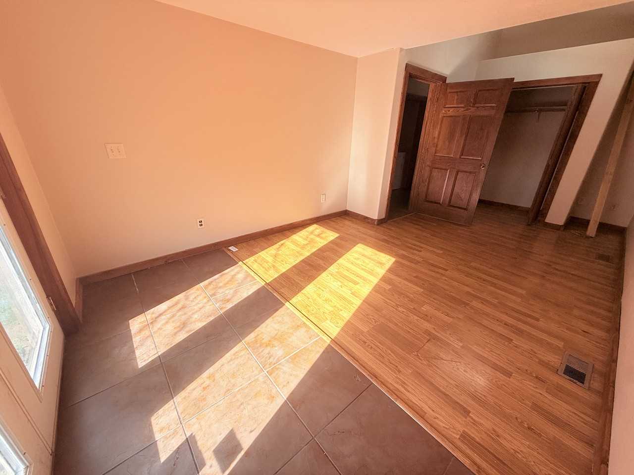 1305 S Norton Ave #NA - Photo 6 of 8