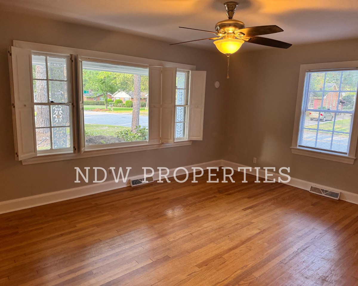 3201 Hawthorne Rd #NA - Photo 4 of 13
