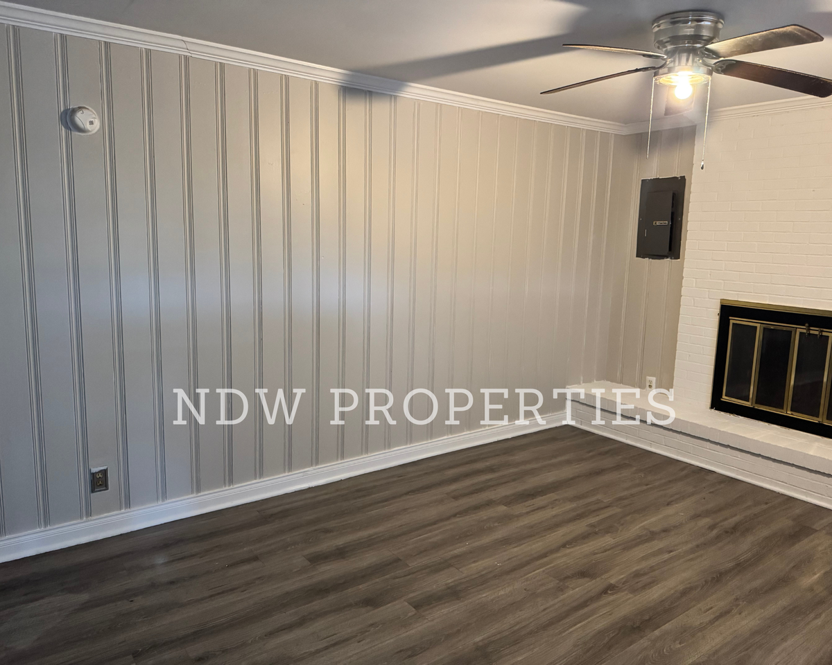 3201 Hawthorne Rd #NA - Photo 5 of 13