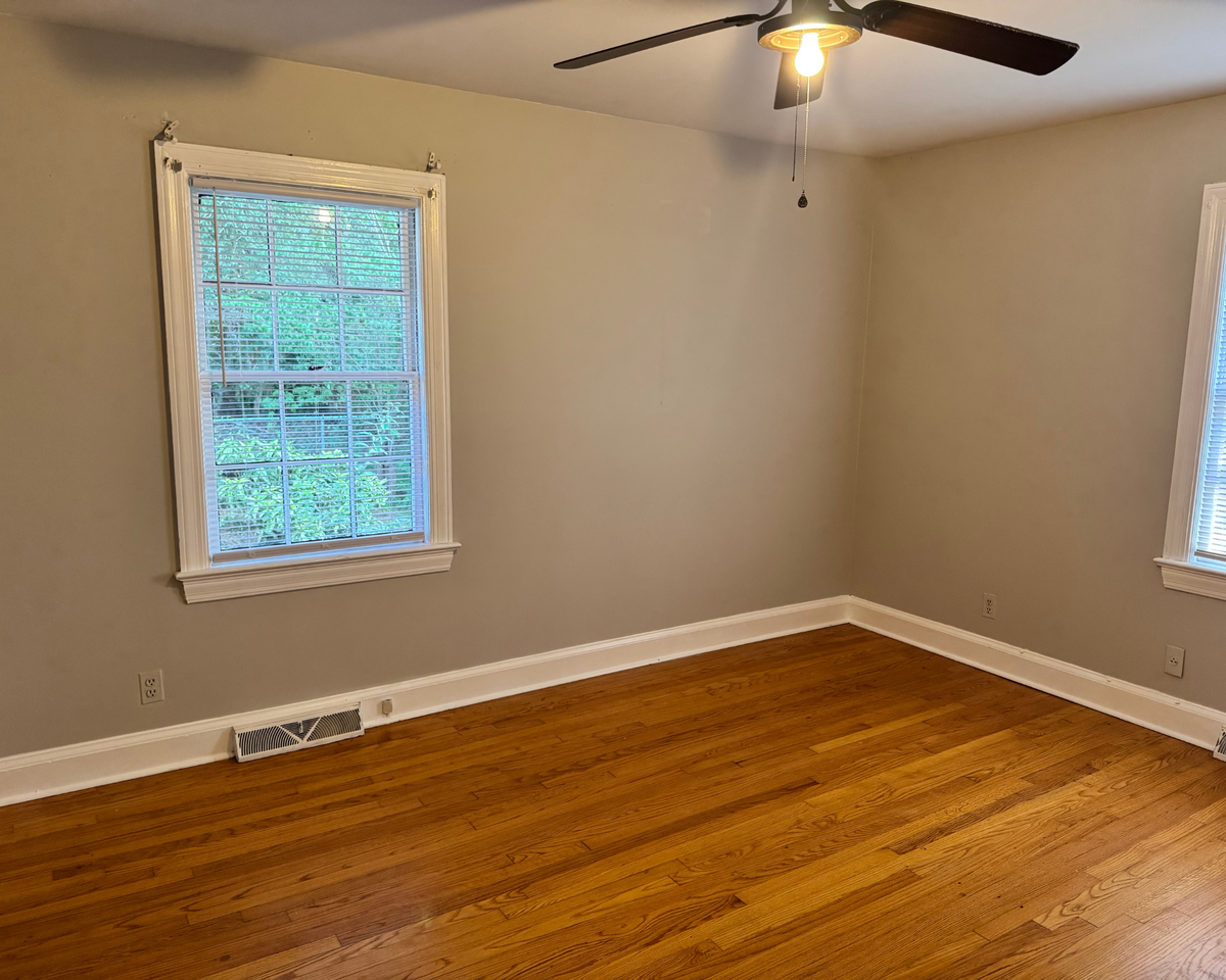 3201 Hawthorne Rd #NA - Photo 6 of 13