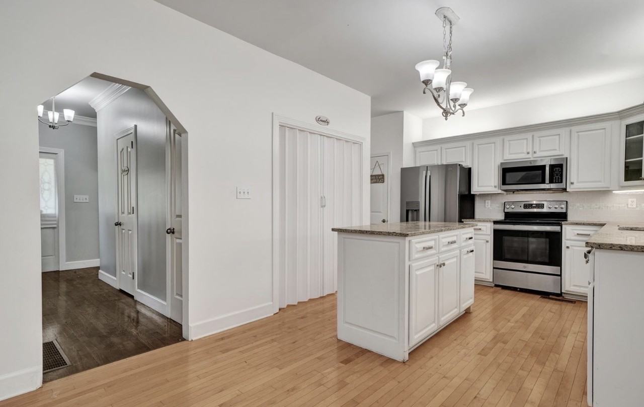 1235 13th Way #NA - Photo 5 of 10