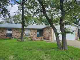2305 Stockbridge Ct #NA - Photo 1 of 1