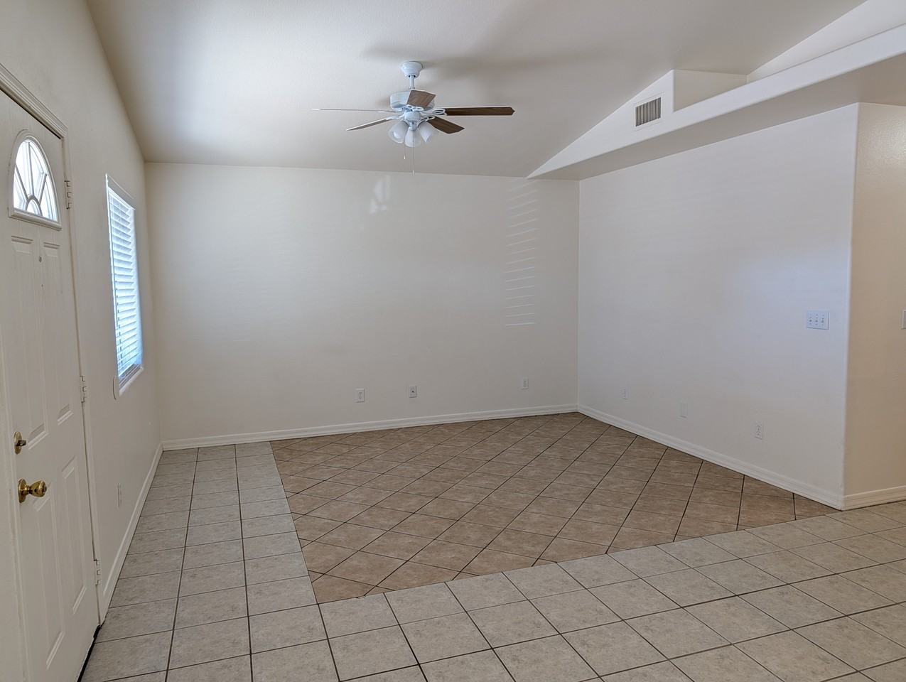 3458 N Diamond St #NA - Photo 2 of 20