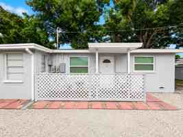 featured image of 41st St N #2