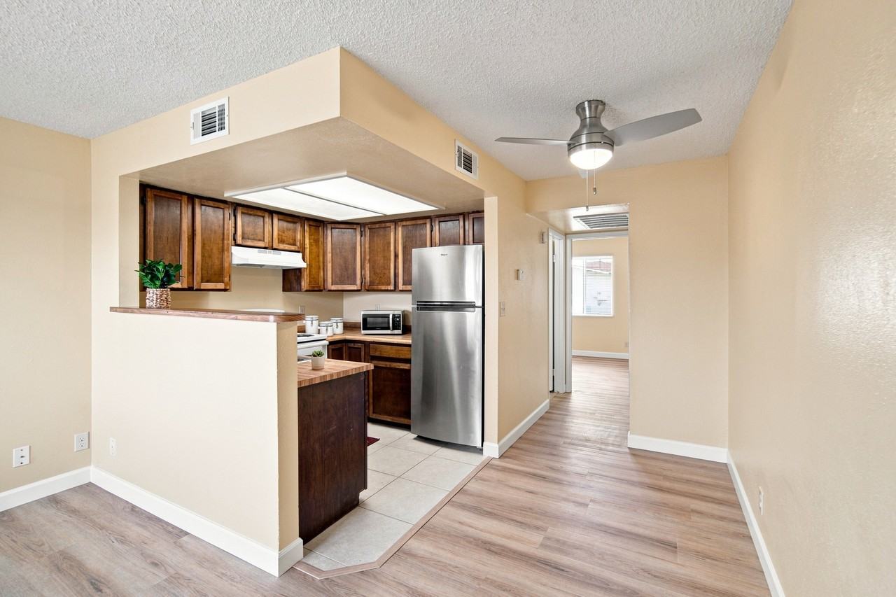125 Lee Ave #106 - Photo 3 of 7