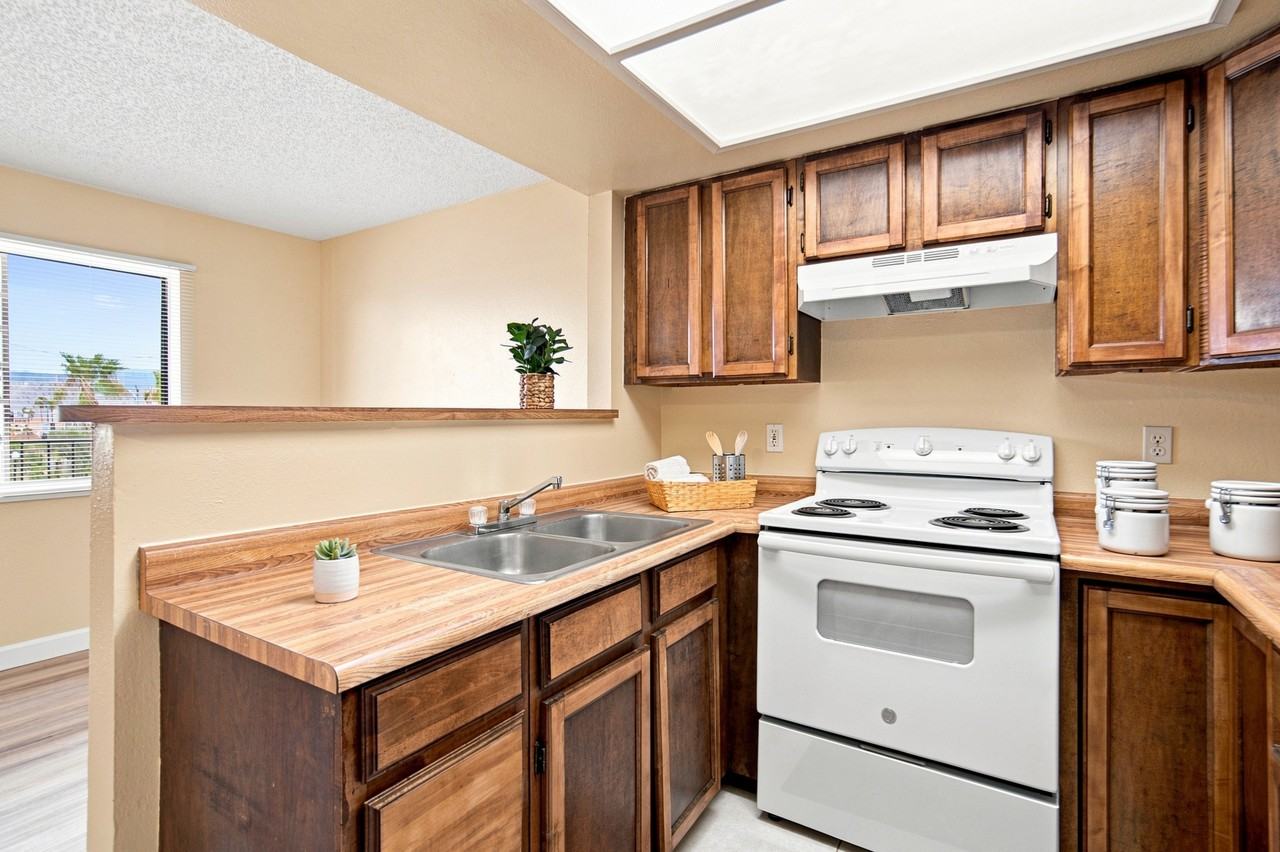 125 Lee Ave #106 - Photo 4 of 7