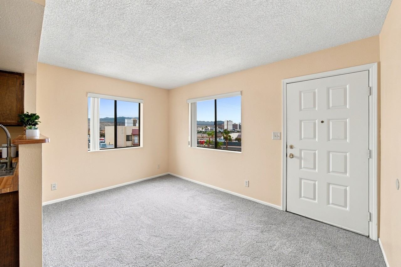 125 Lee Ave #106 - Photo 7 of 7