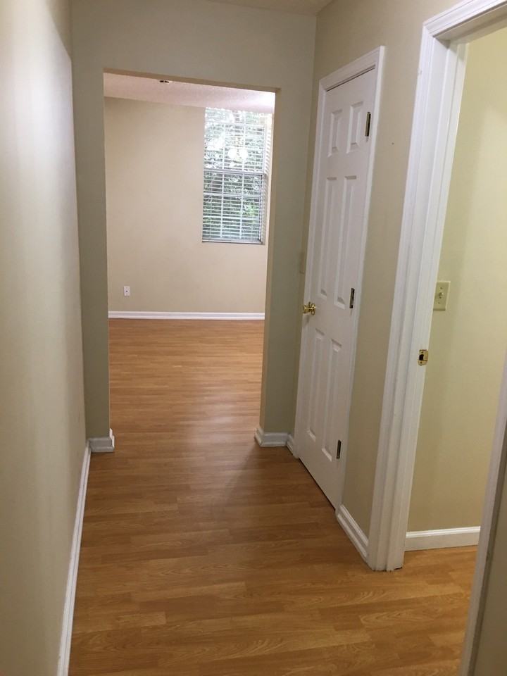119 W Carolina Ave #B - Photo 4 of 28