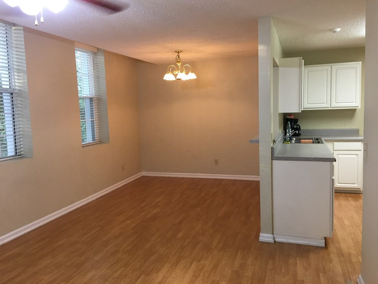 119 W Carolina Ave #B - Photo 7 of 28