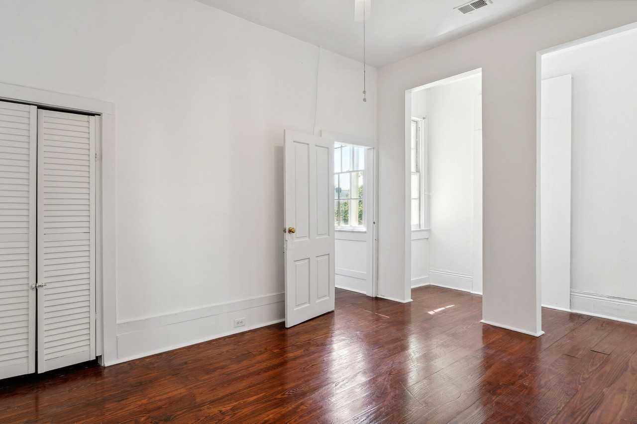 1434 Constance St #4 - Photo 4 of 12