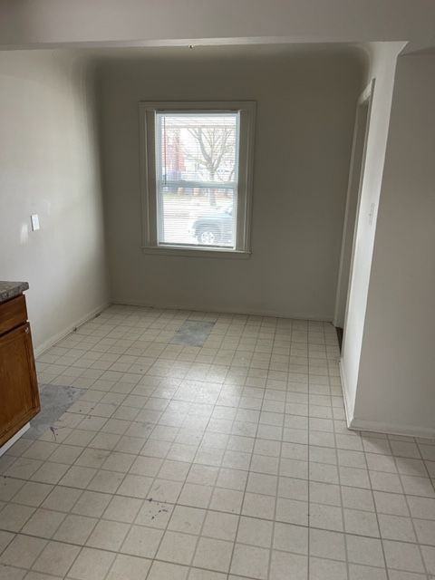 6848 Piedmont St - Photo 7 of 9