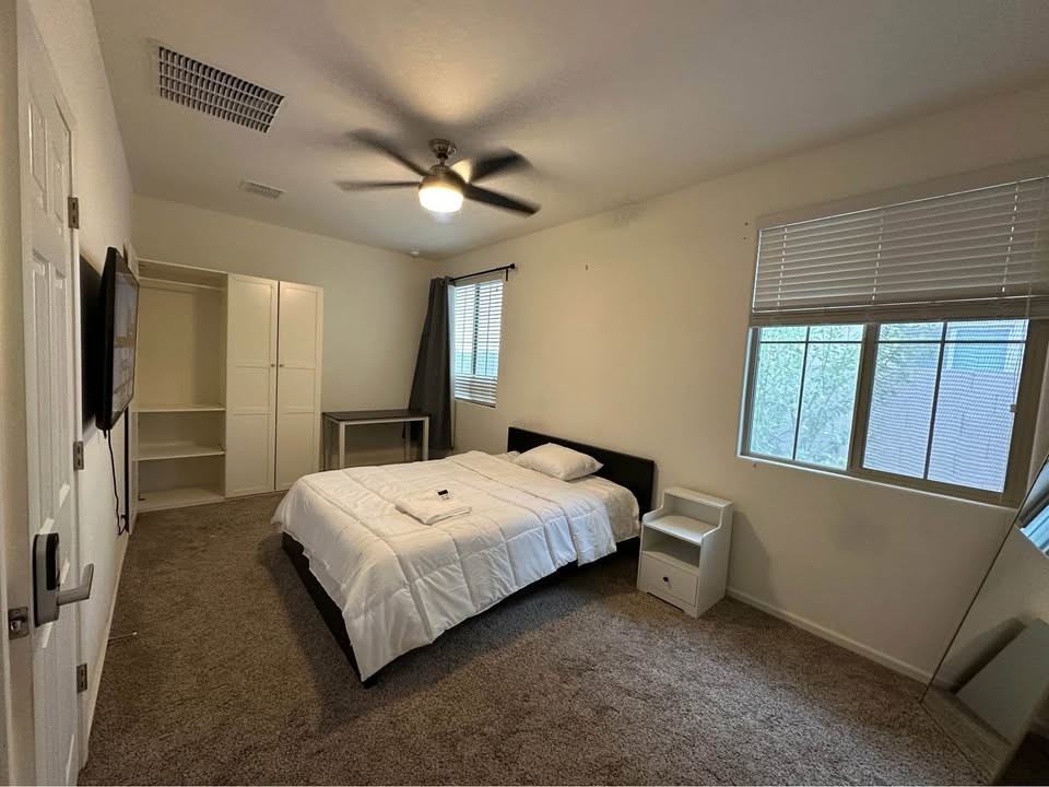 3851 E Balsam Dr - Photo 4 of 9
