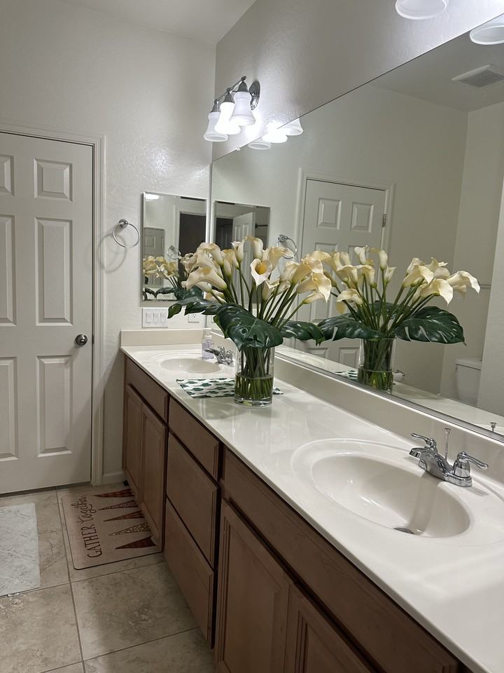 3851 E Balsam Dr - Photo 7 of 9