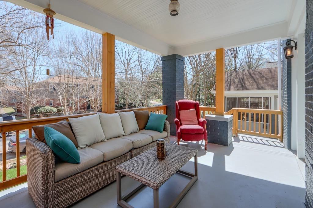 594 Seminole Ave Ne - Photo 4 of 20