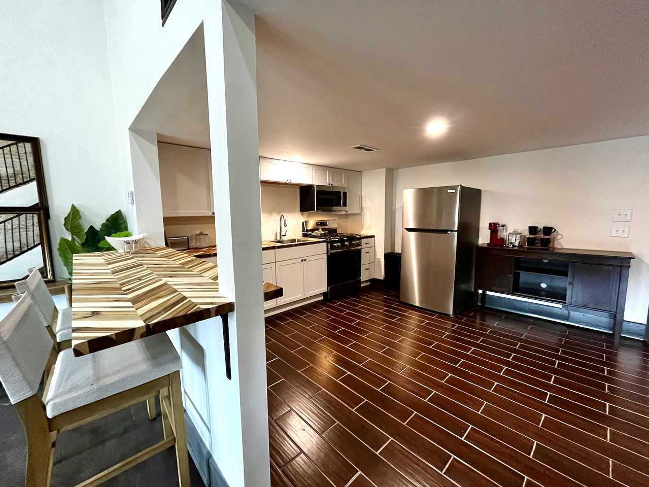 33 N Paint St #214 - Photo 7 of 14