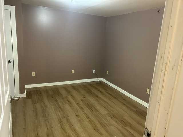 1718 Mecklenburg Rd #7 - Photo 5 of 17