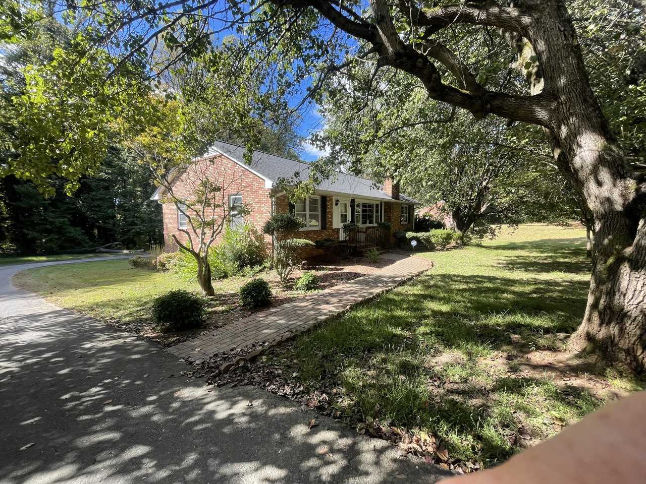 3860 Shattalon Dr - Photo 2 of 20