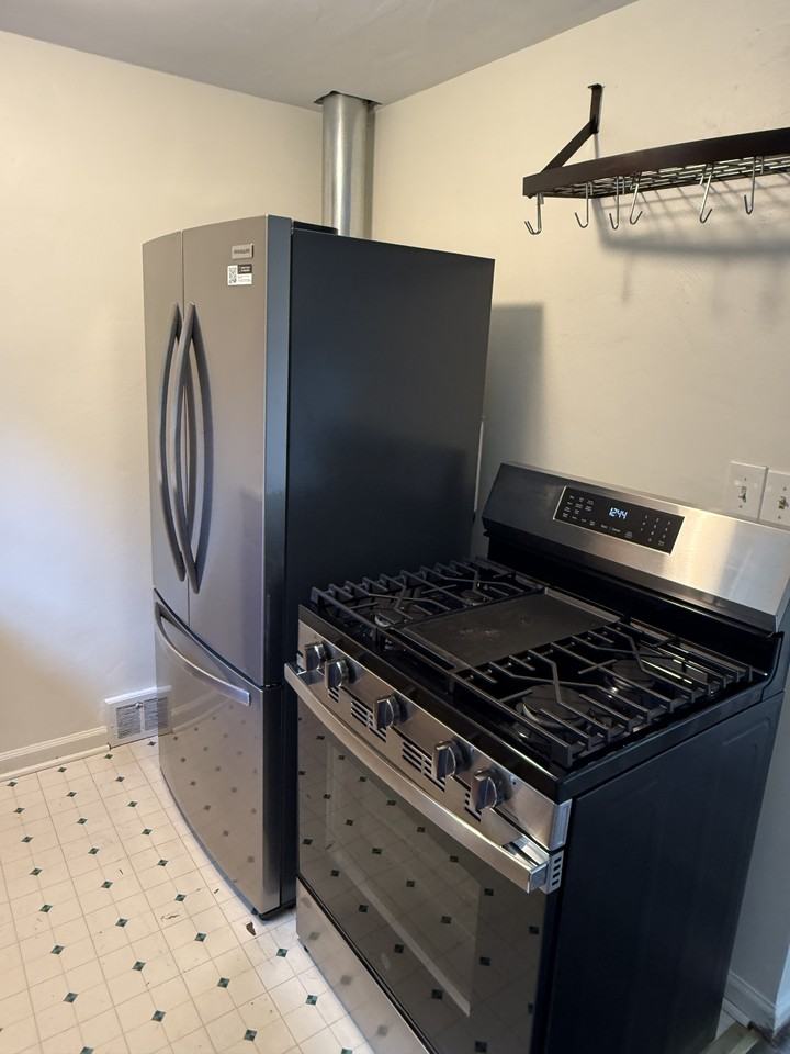 85 Adams Dr - Photo 5 of 25