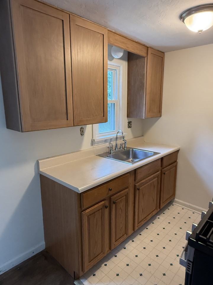 85 Adams Dr - Photo 7 of 25